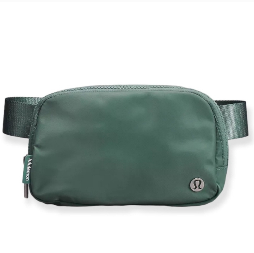 Lululemon Everywhere Belt Bag *Extended Strap in Tidewater Teal NWT